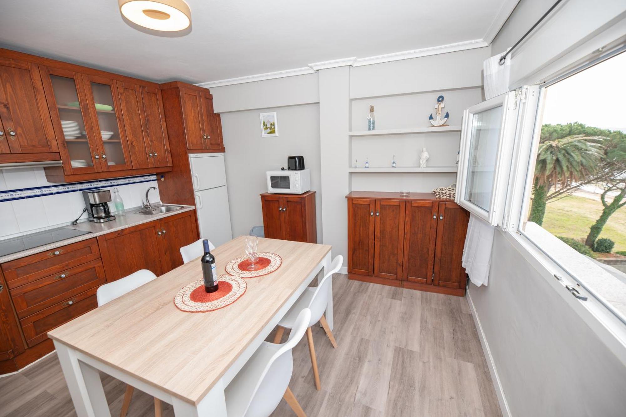 El Embarcadero Apartment Pedrena Luaran gambar